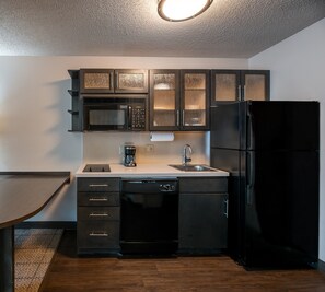 In-room dining - Sonesta Simply Suites Fort Worth (Fort Worth)