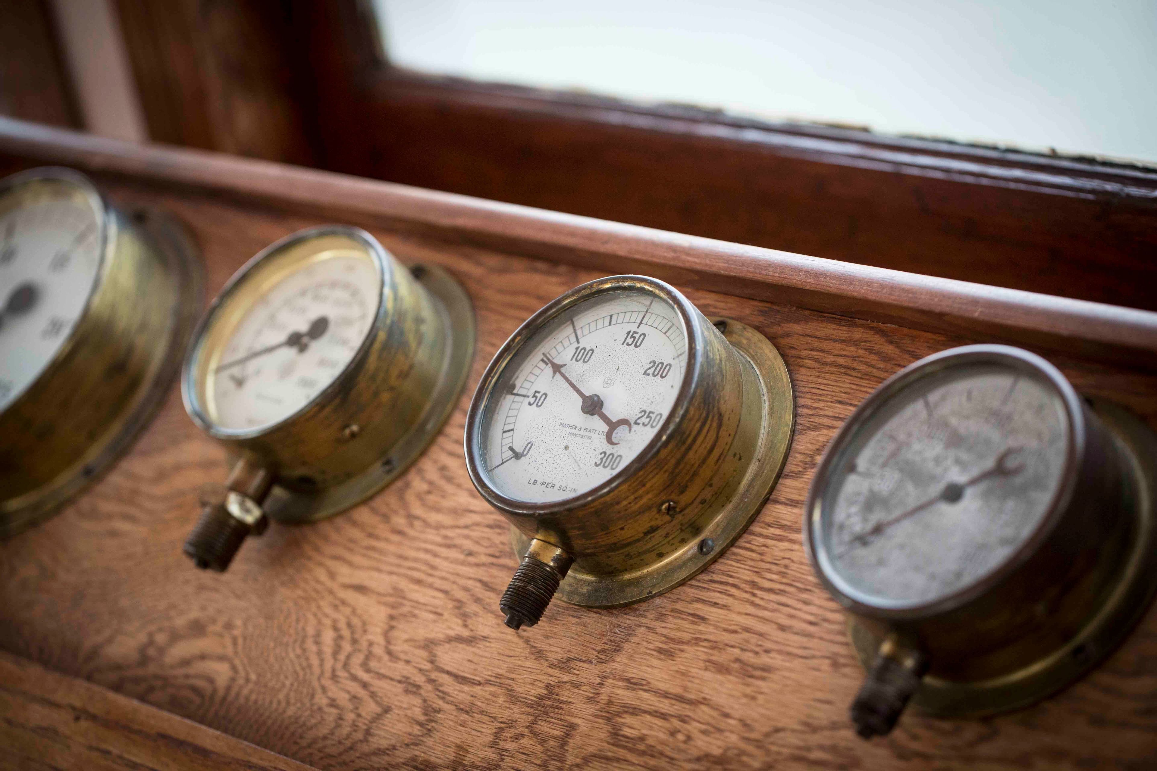 room (captains quarters) | extra beds