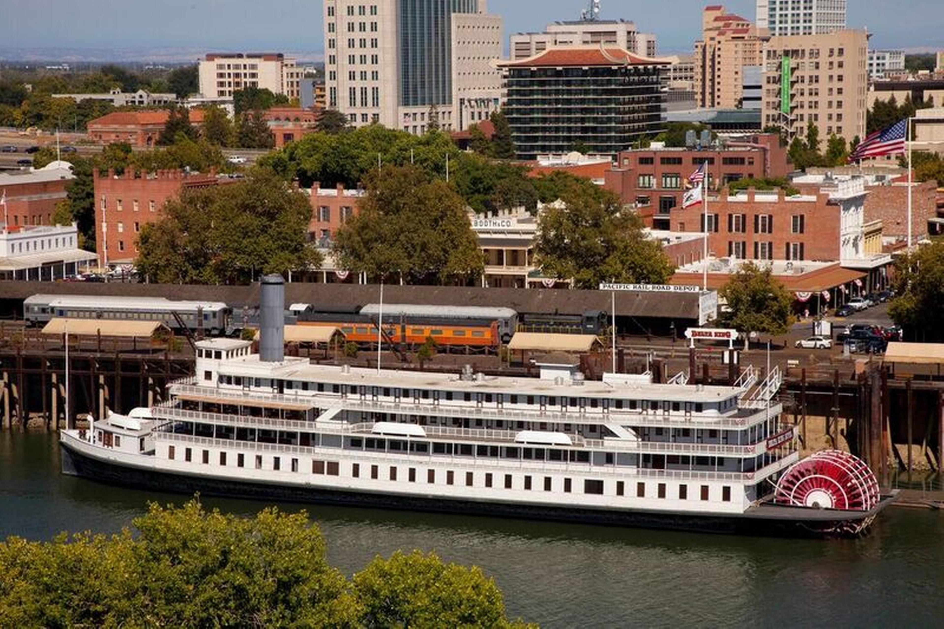 Photo - Delta King Hotel