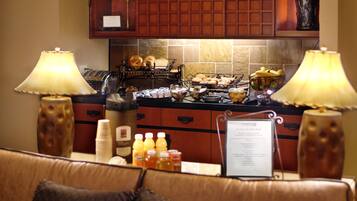 Free daily continental breakfast