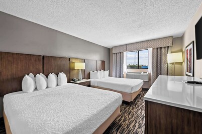 Best Western Los Alamitos Inn & Suites