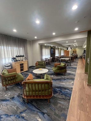 Lobby-Lounge