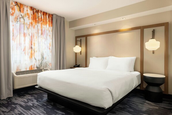 Room, 1 King Bed | Pillow-top beds, desk, blackout curtains, iron/ironing board - Fairfield Inn & Suites Minneapolis St. Paul / Roseville (Roseville)