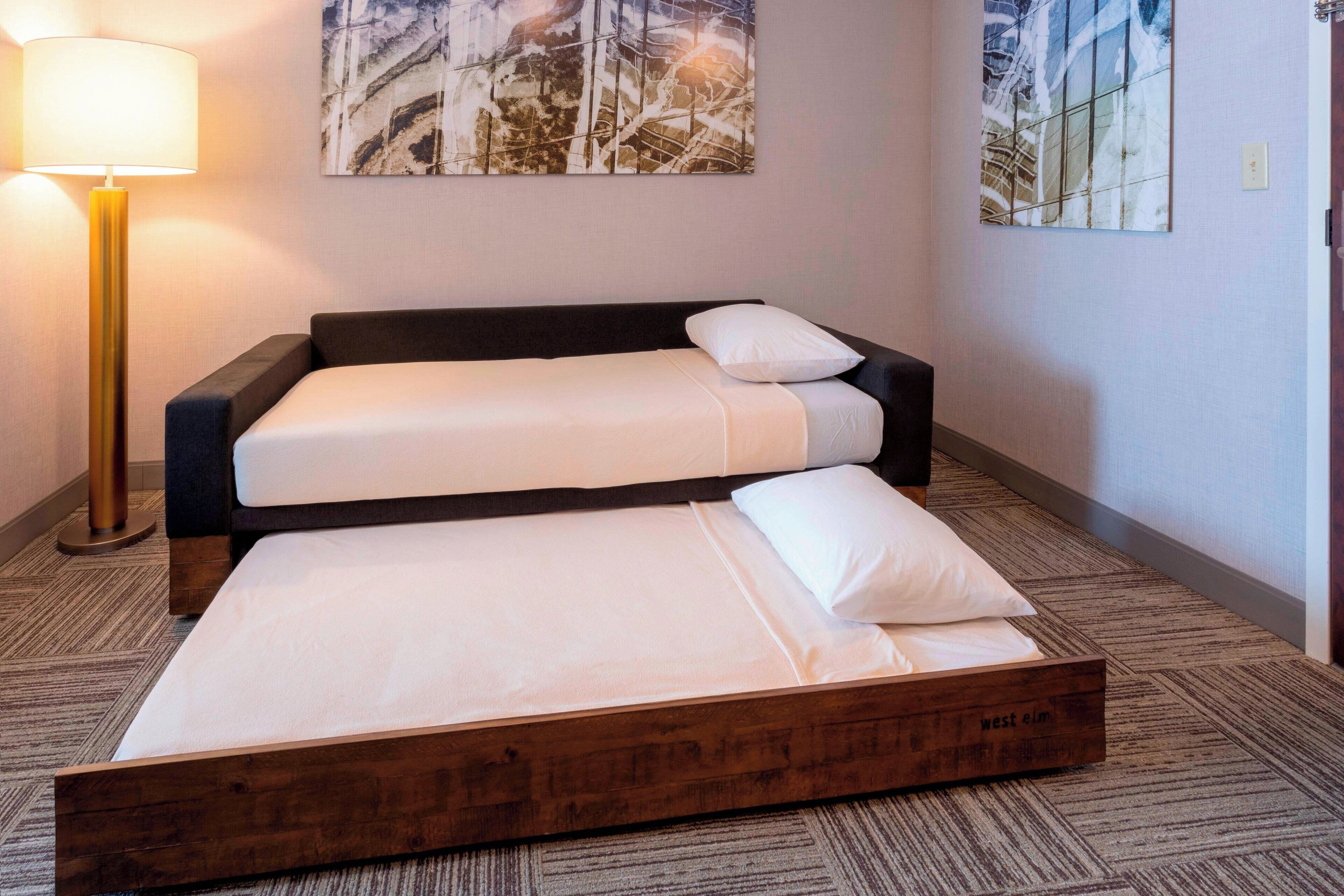 1 bedroom, desk, iron/ironing board, free cots/infant beds