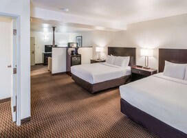 Suite, Multiple Beds, Non Smoking | Iron/ironing board, rollaway beds, free WiFi, bed sheets