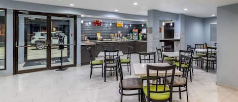 Free continental breakfast on weekdays