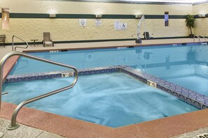 Indoor pool, sun loungers