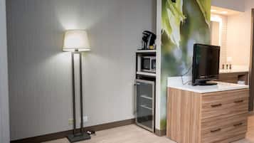 Suite, Multiple Beds, Non Smoking (Two-Bedroom)