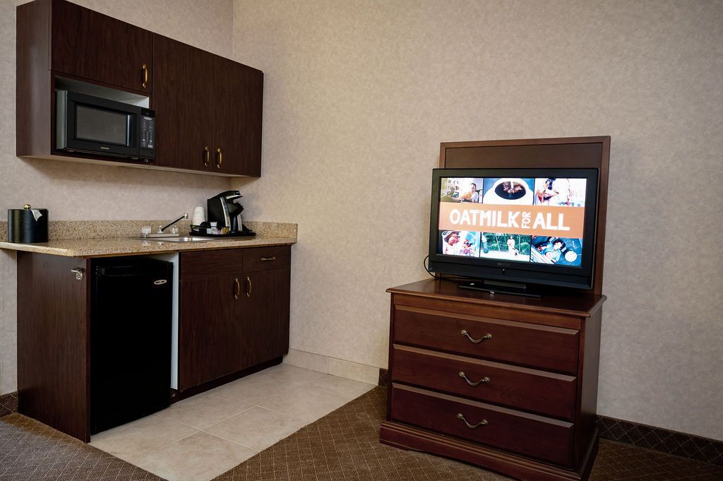 hypo-allergenic bedding, desk, laptop workspace, iron/ironing board