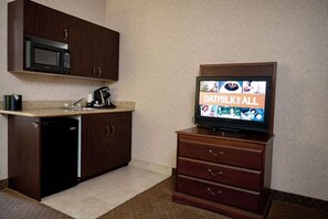 Ropa de cama hipoalergénica y escritorio 