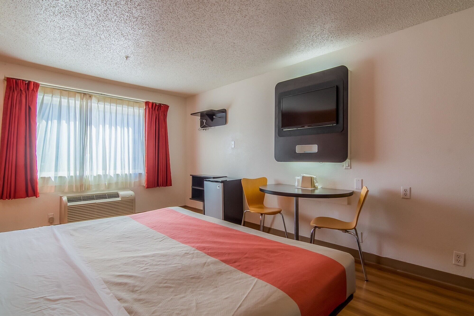 Foto - Motel 6 Dallas, TX - North - Richardson