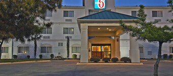 Motel 6 Dallas, TX - North - Richardson