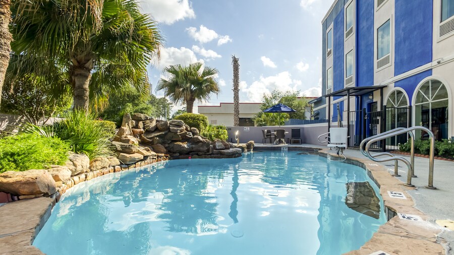 Comfort Inn & Suites Houston FM1960 - Champions