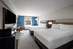 In-room safe, desk, iron/ironing board, cots/infant beds - Holiday Inn Express Greenville by IHG (Greenville)