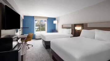 Habitación estándar, 2 camas matrimoniales (Extra Floor Space) | Caja de seguridad en la habitación y escritorio