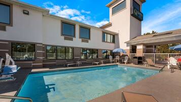 ์์ฆ๋ณ๋ก ์ด์๋๋ ์ผ์ธ ์์์ฅ