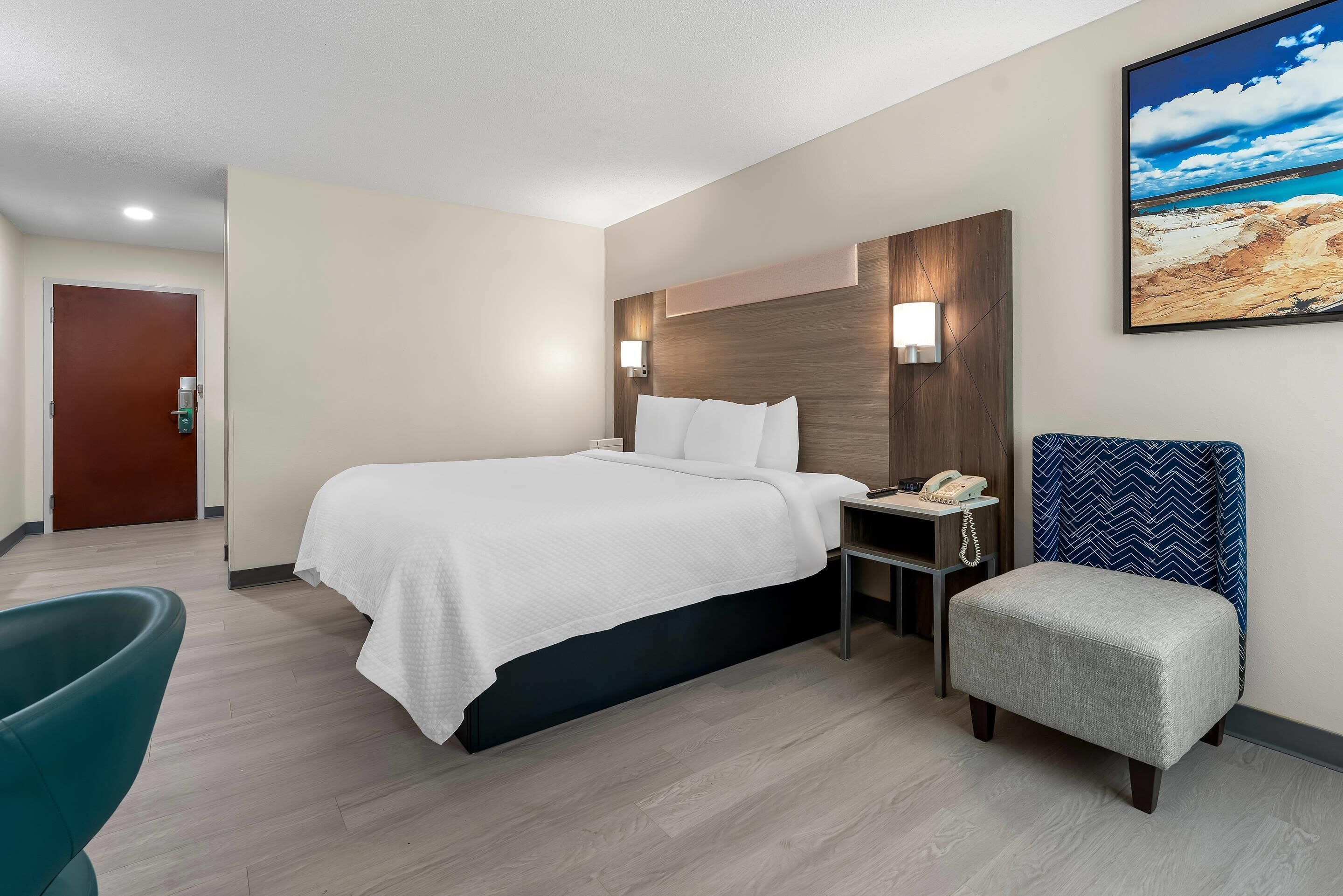 room, 1 king bed, accessible, non smoking | desk, iron/ironing board, free cots/infant beds, free wifi