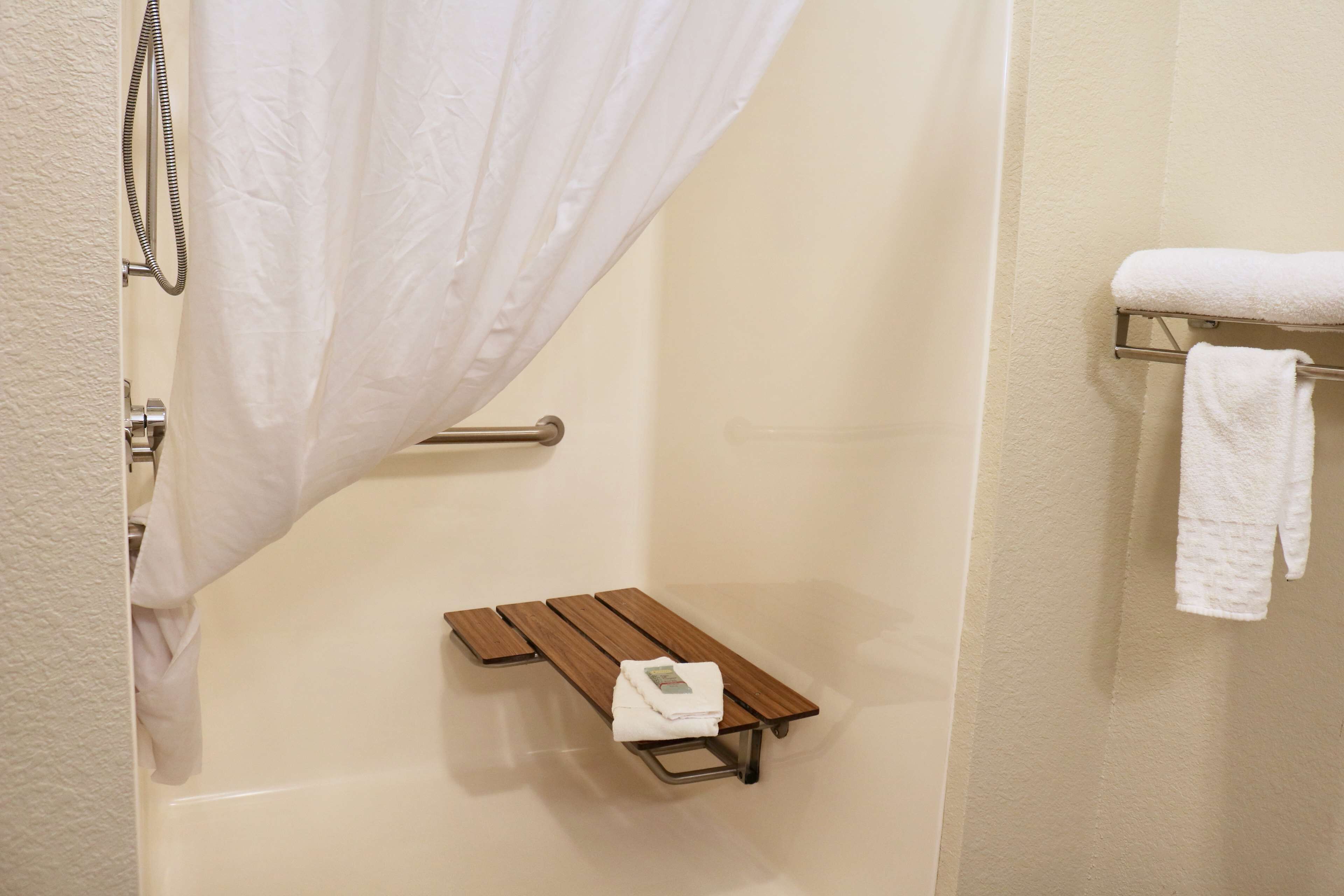 standard room, 1 queen bed, accessible, refrigerator & microwave (refrigerator & microwave) | bathroom | hair dryer, towels