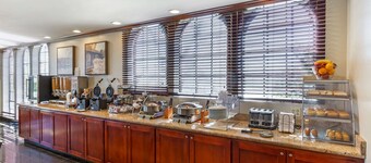 Best Western Plus South Hill Inn