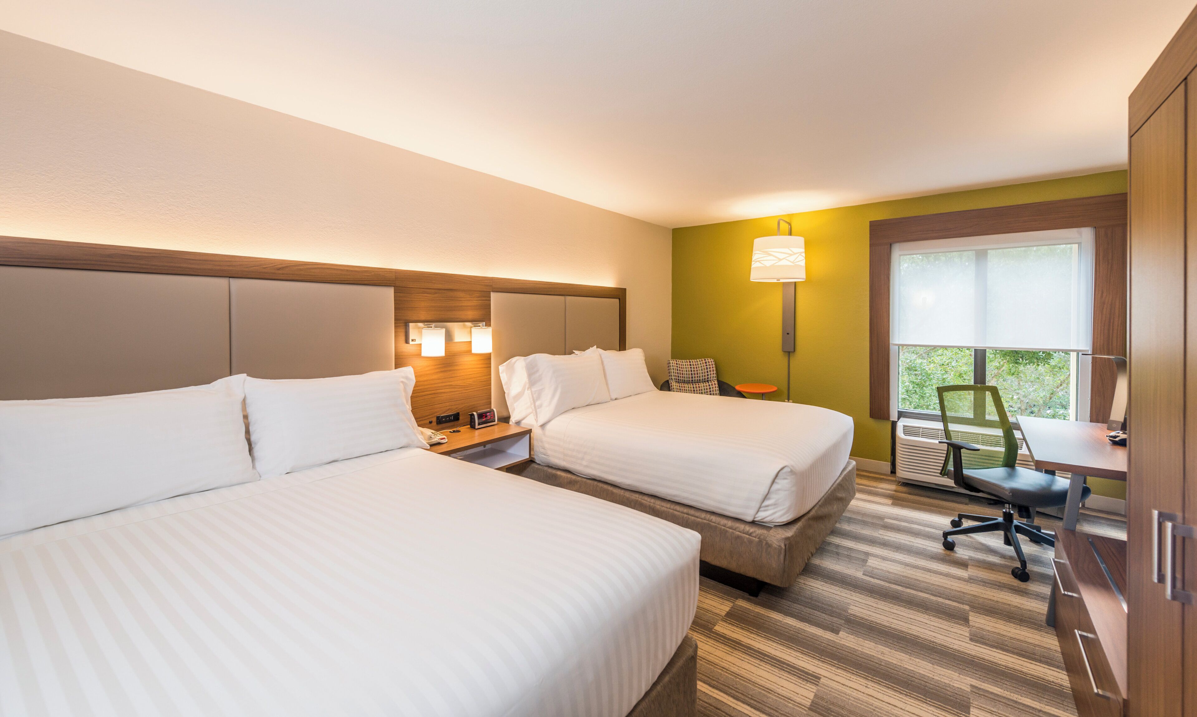 Photo - Holiday Inn Express Hotel & Suites Jacksonville-South by IHG