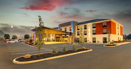 Holiday Inn Express & Suites Troy, an IHG Hotel