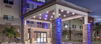Holiday Inn Express Naples South I-75 by IHG