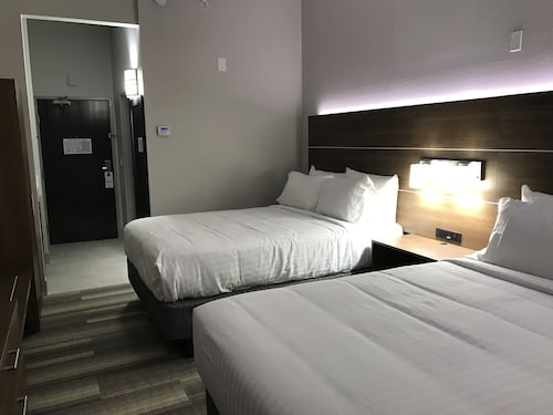 Holiday Inn Express Naples South I-75 by IHG