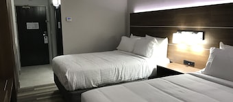 Holiday Inn Express Naples South I-75 by IHG