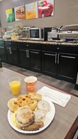 Desayuno bufé gratuito