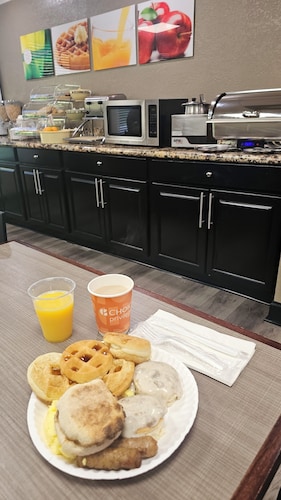 Quality Inn & Suites Lexington South