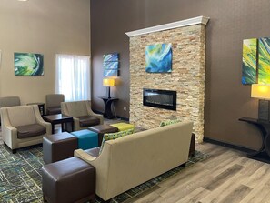 Lobby - Quality Inn & Suites Lexington South (Lexington)