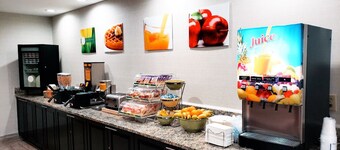 Quality Inn & Suites Clemmons I-40