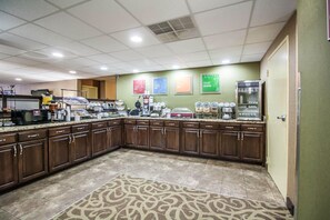 Free daily continental breakfast