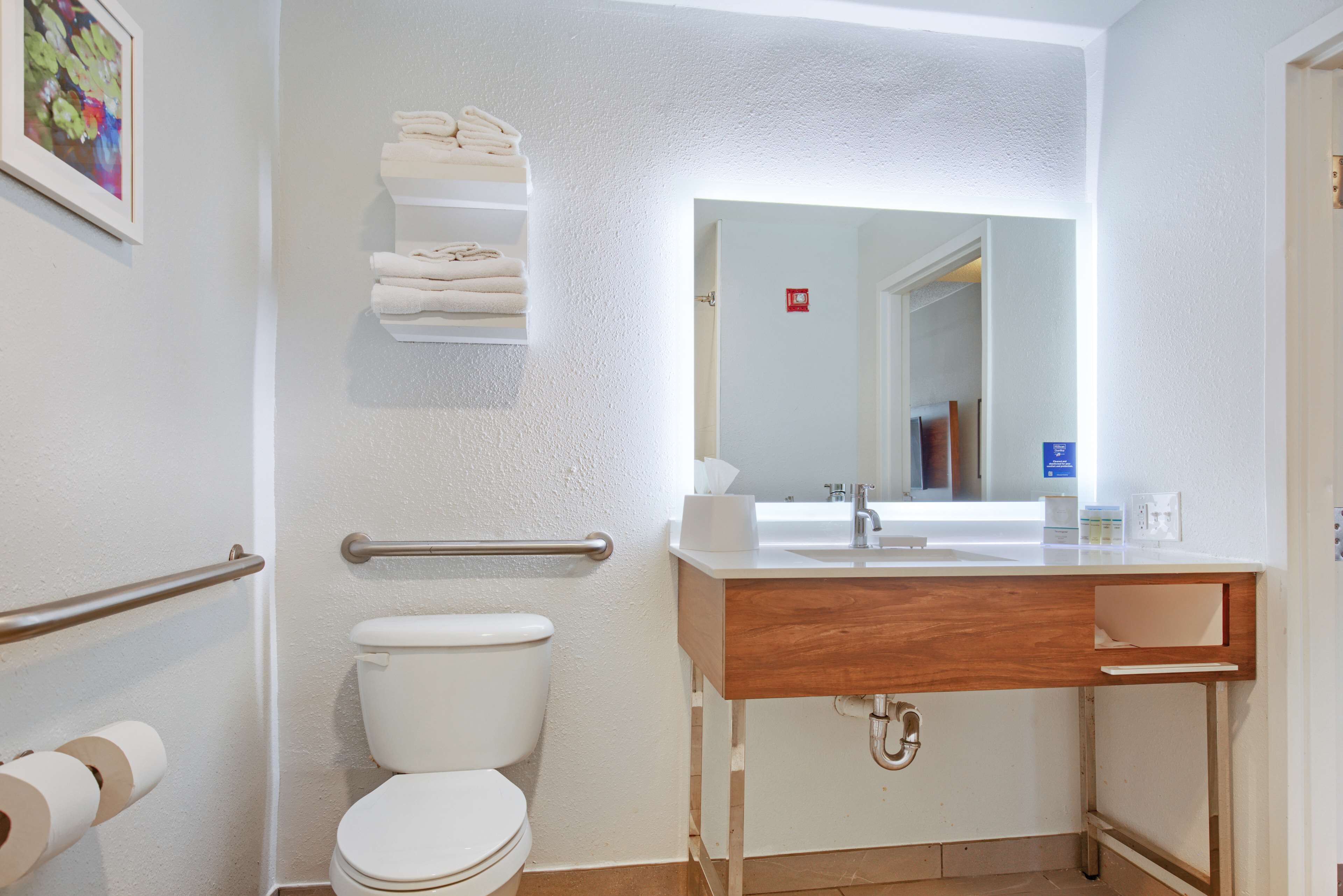 room, 2 queen beds, accessible, non smoking | bathroom | combined shower/bathtub, free toiletries, hair dryer, towels