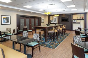 Restaurant - Hampton Inn & Suites Cleveland-Airport/Middleburg Heights (Middleburg Heights)