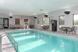 Una piscina cubierta