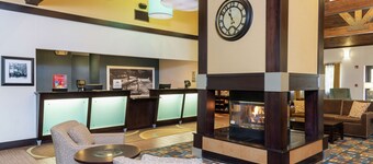 Hampton Inn & Suites Cleveland-Airport/Middleburg Heights