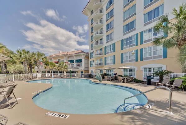 Indoor pool, seasonal outdoor pool