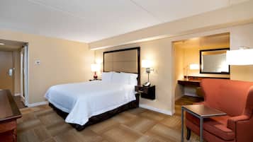 Ropa de cama de alta calidad, escritorio y cortinas blackout