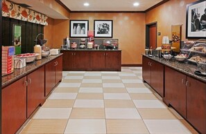 Dining - Hampton Inn Manhattan (Manhattan)