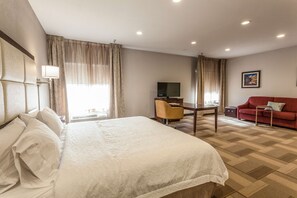 Suite, 1 King Bed, Non Smoking