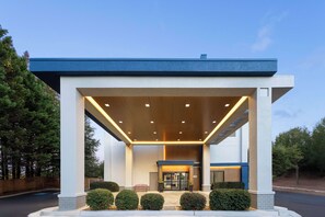 Exterior - Hampton Inn Atlanta/Douglasville (Douglasville)