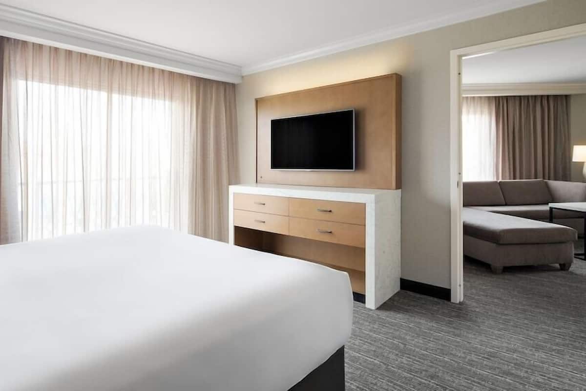 In-room safe, desk, laptop workspace, blackout drapes