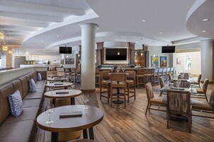 Breakfast, lunch, dinner served; alfresco dining