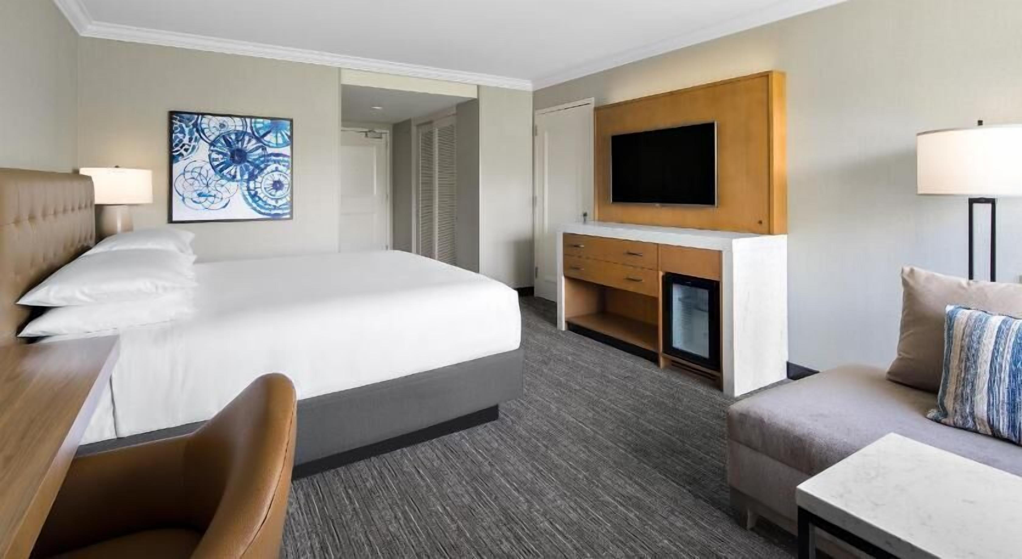 In-room safe, desk, laptop workspace, blackout drapes