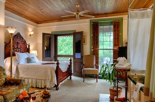 Balcony Room | Premium bedding, individually decorated, individually furnished