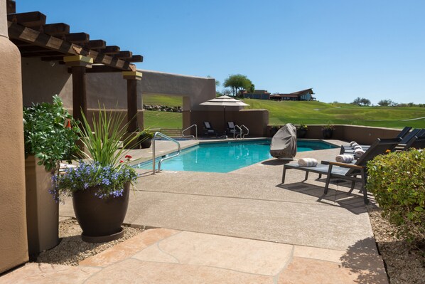 Outdoor pool, sun loungers