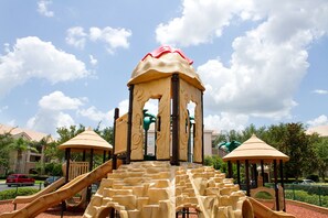 Children’s play area – outdoor