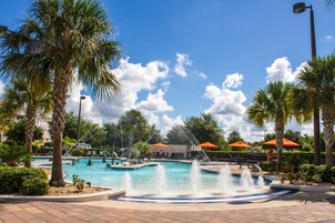 5 outdoor pools, pool umbrellas, sun loungers
