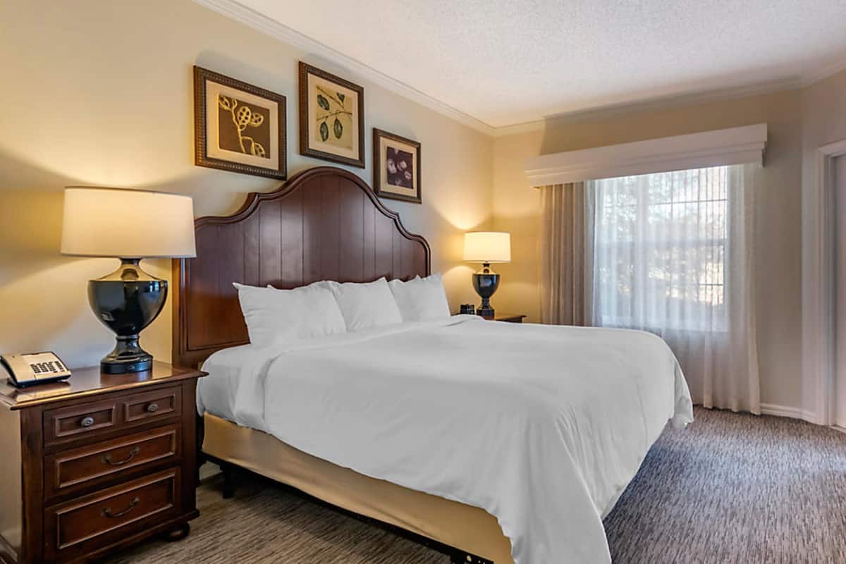 1 bedroom, in-room safe, iron/ironing board, free WiFi